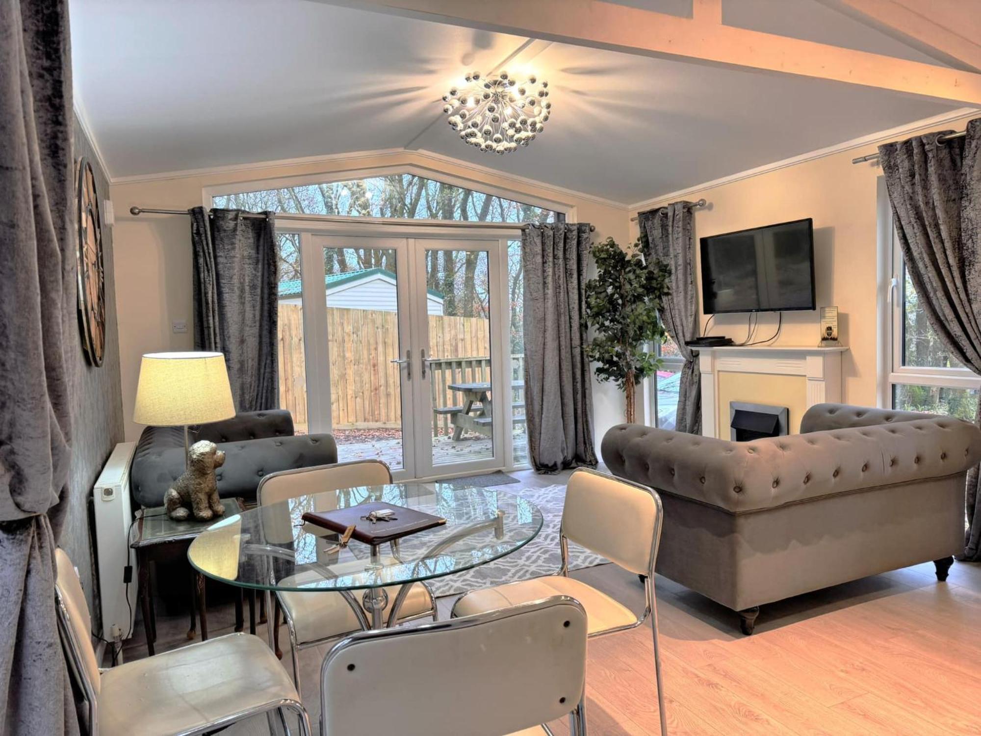 Welsh Villa-Hot Tub-Tenby-Carmarthen-Forestsetting Bagian luar foto
